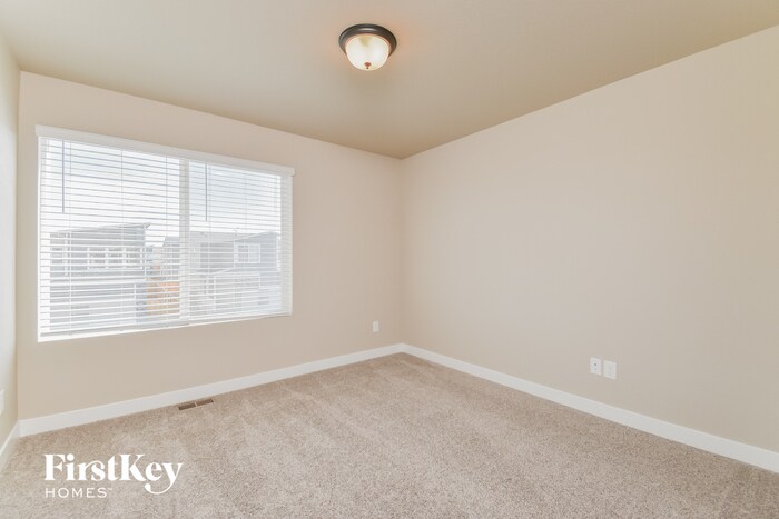 Building Photo - 11147 Murrelet Dr
