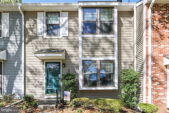Building Photo - 723 Kings Croft Dr