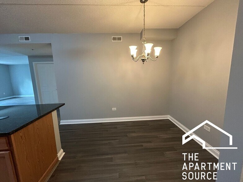 Building Photo - 3420 N Old Arlington Heights Rd