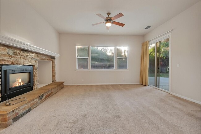 Building Photo - 1889 Tres Picos Dr