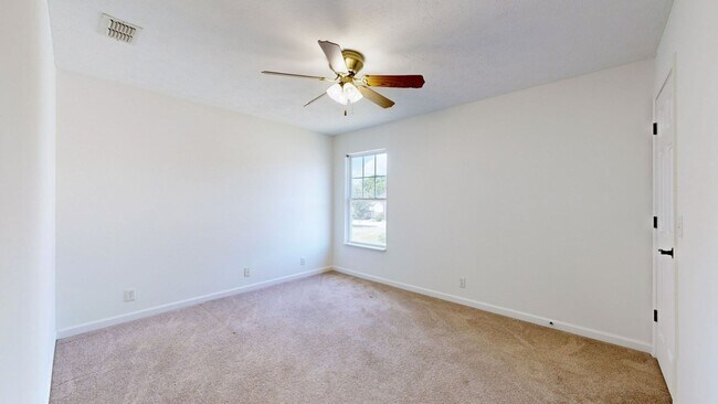 Building Photo - 1029 Lexington Farms Dr