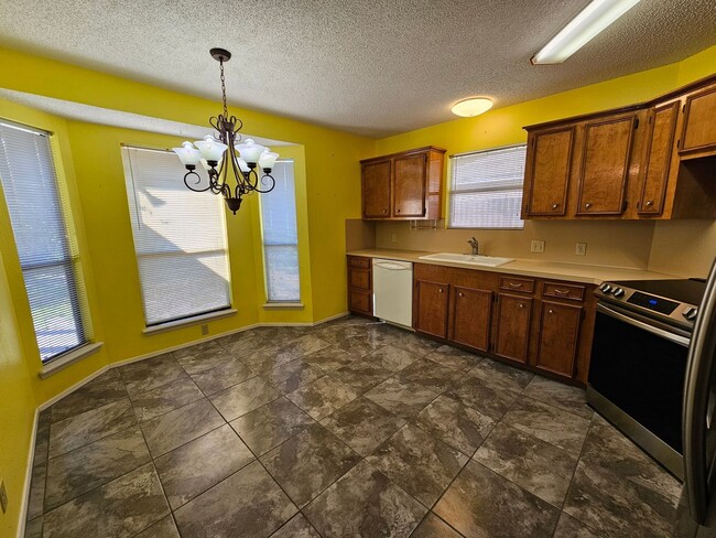 Building Photo - Charming 3-Bedroom Home in Aransas Pass!