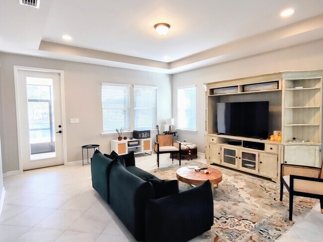 Building Photo - 253 Bella Dr