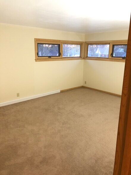 Bedroom #1 (MBR) - 8747 Parkview Ct