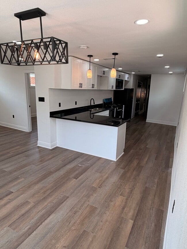 Building Photo - 4210 Alfred St