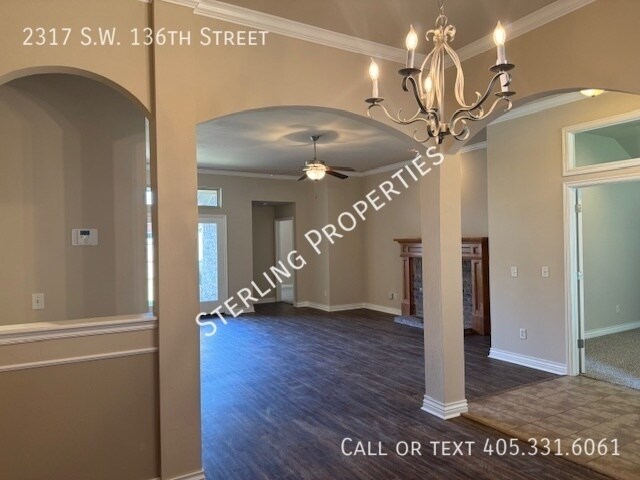 Building Photo - 2317 SW 136th St
