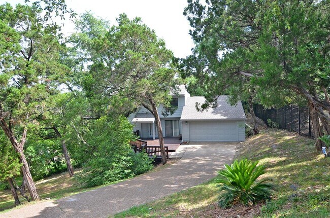 Primary Photo - 4714 David Thomas Rd