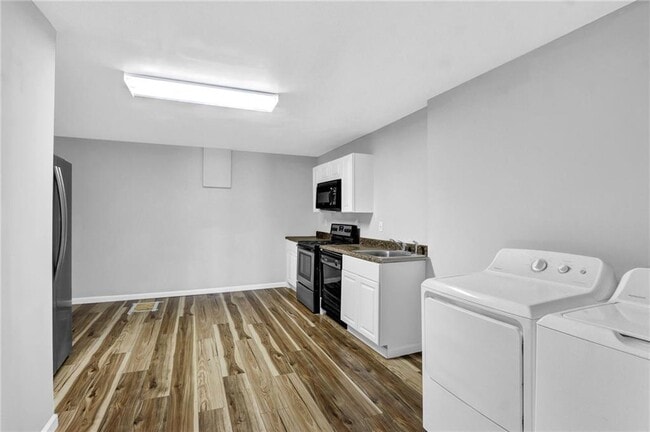 Building Photo - 374 Guibor Ct