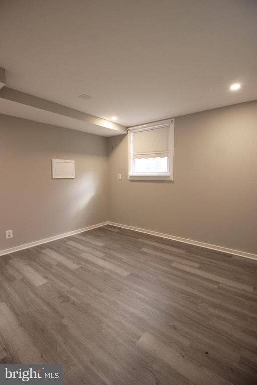 Building Photo - 102 Yeonas Dr SE