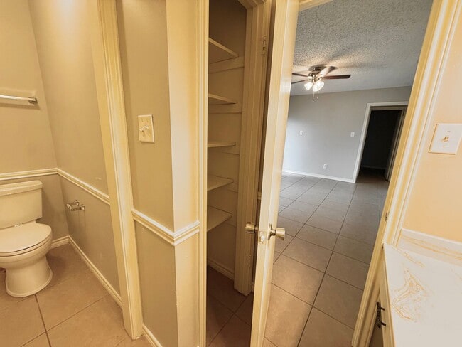 Building Photo - 3-bed/2-bath near Paluxy/Grande!