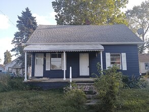 Building Photo - 949 Boston Ave