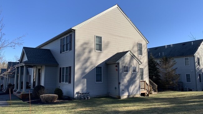 Building Photo - 500 Justin Dr