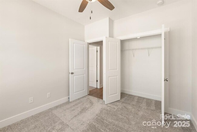 Building Photo - 312 Ferebee Pl