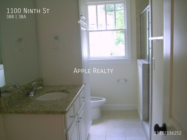 Building Photo - 1100 9th St