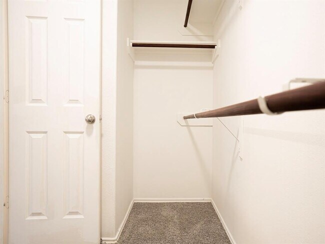 Building Photo - 2414 Alcove Foster Ct