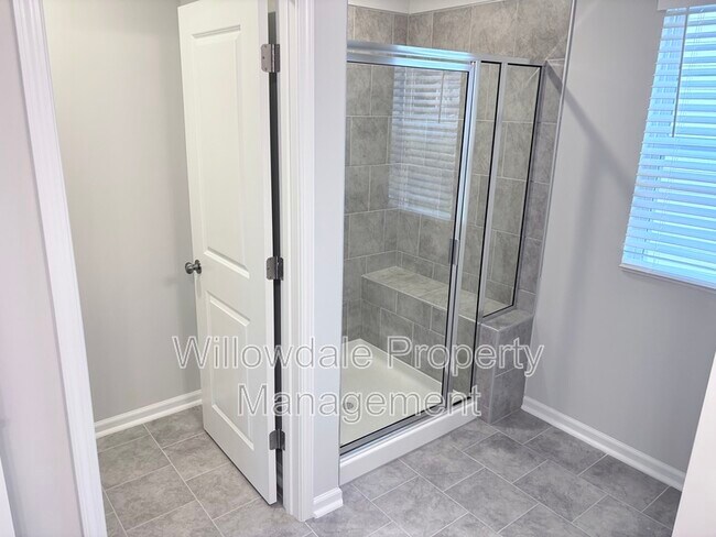 Building Photo - 913 Aspen Pointe Trl