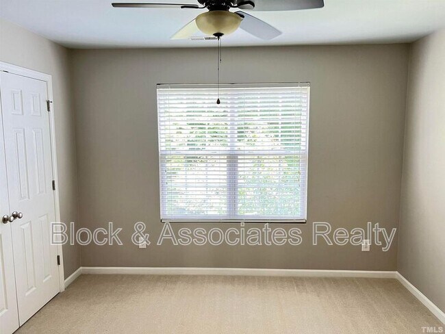 Building Photo - 2936 Settle In Ln