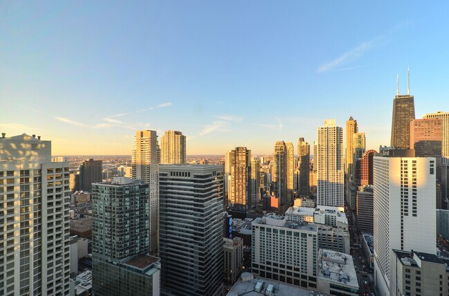 Building Photo - 405 N Wabash Ave