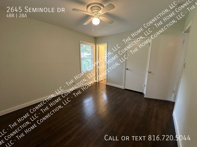 Building Photo - 2645 Seminole Dr