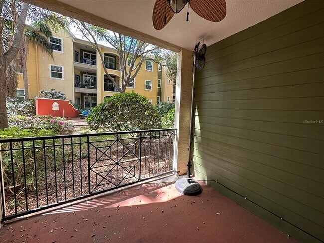 Building Photo - 1910 E Palm Ave