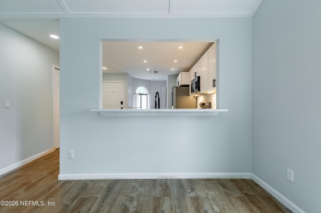 Building Photo - 8118 Baymeadows Cir E