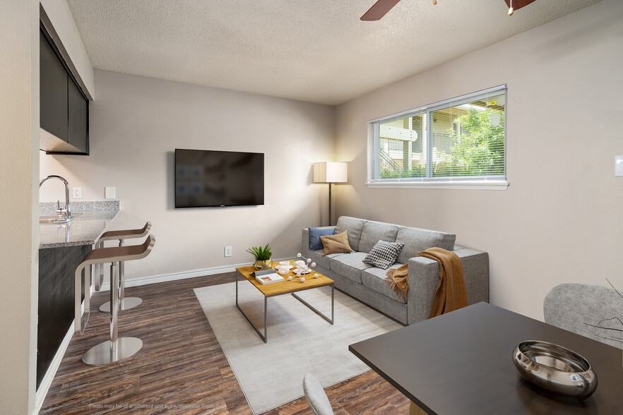 The Monarch 1249 N Lbj Dr San Marcos TX 78666 Apartment Finder