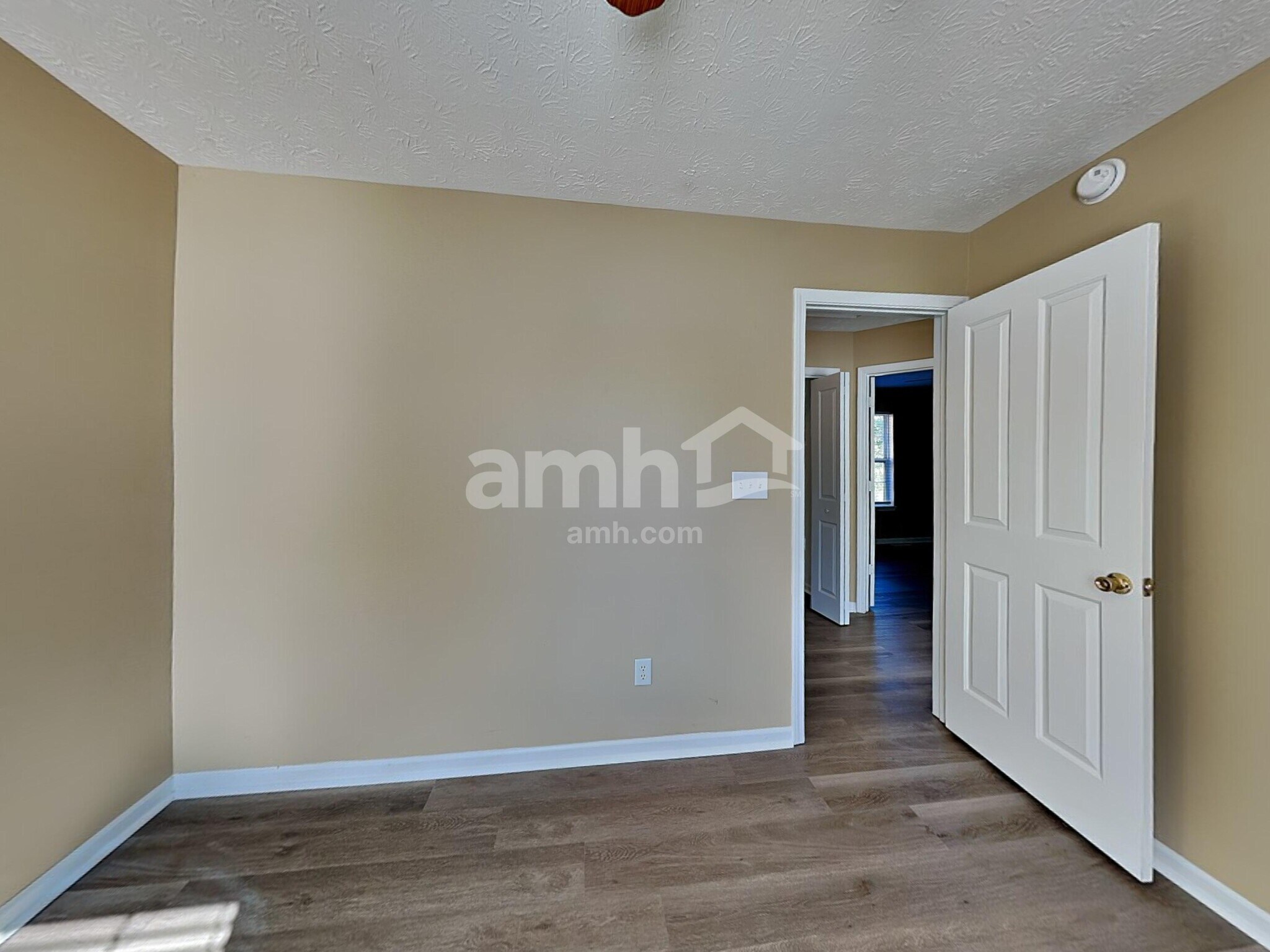 Building Photo - 5948 Doverton Dr