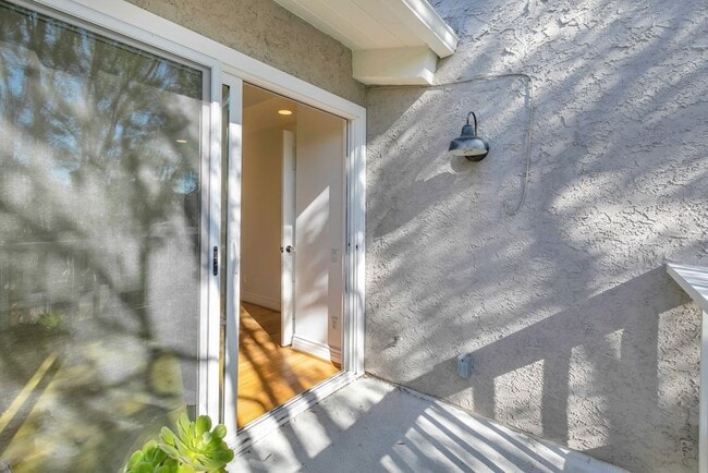 Building Photo - 28348 Rey De Copas Ln