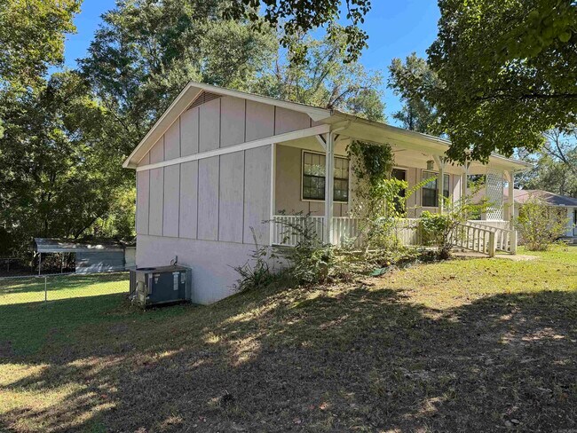 Building Photo - 2105 Wright Ave