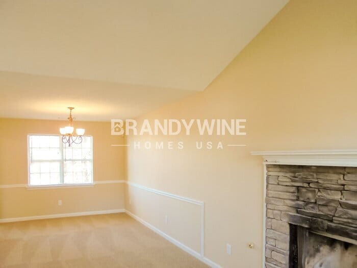 Building Photo - 104 Dana Dr