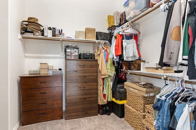 Building Photo - 1323 Lantern Faith Dr