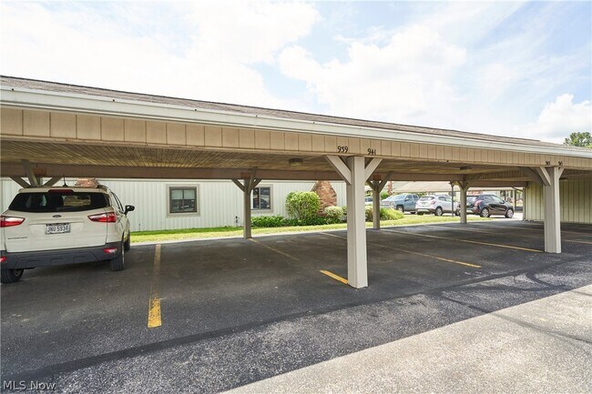 Building Photo - 939 Kirkwall Dr