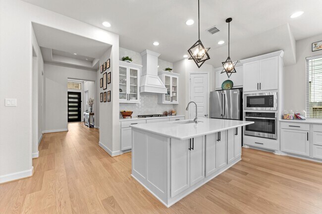 Building Photo - 21215 Palm Arbor Dr