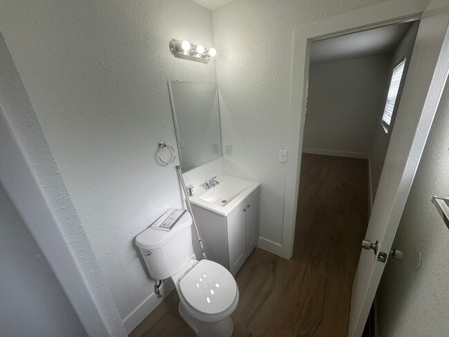 Building Photo - 108-128 NW 2nd Ave