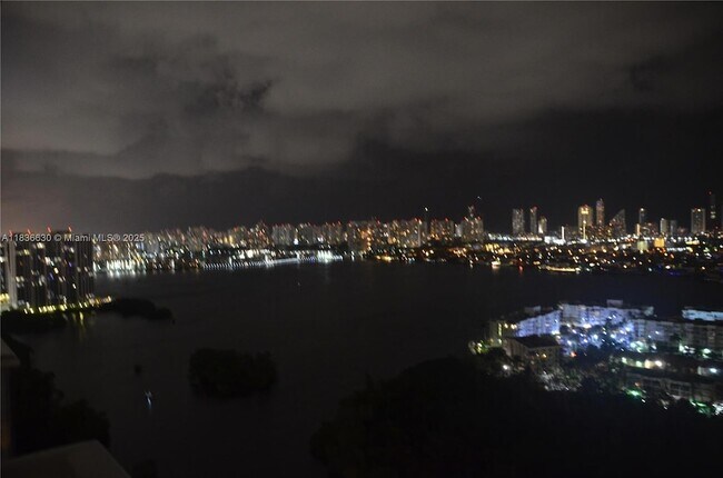 Building Photo - 16385 Biscayne Blvd