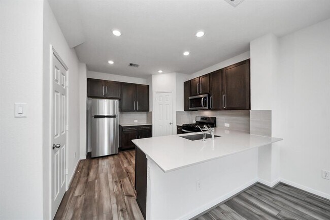 Building Photo - 4511 Kellmore Ct