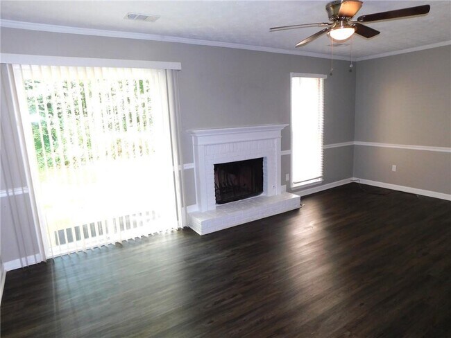 Building Photo - 2775 New S Dr