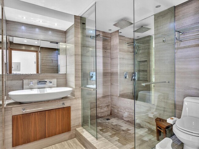 Building Photo - 401 Ocean Dr