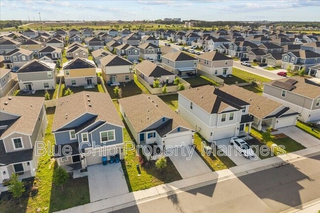 Building Photo - 1725 White Water Ct