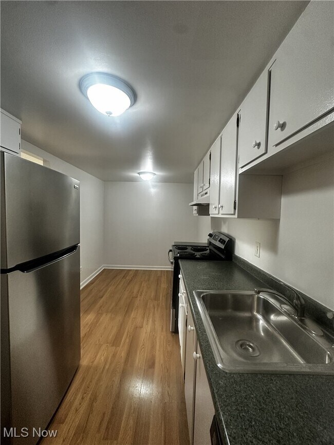 Building Photo - 4849 Grace Rd