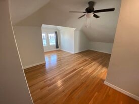 Building Photo - 22 Ledge St