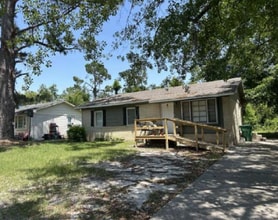 Building Photo - 907 Ponderosa Dr