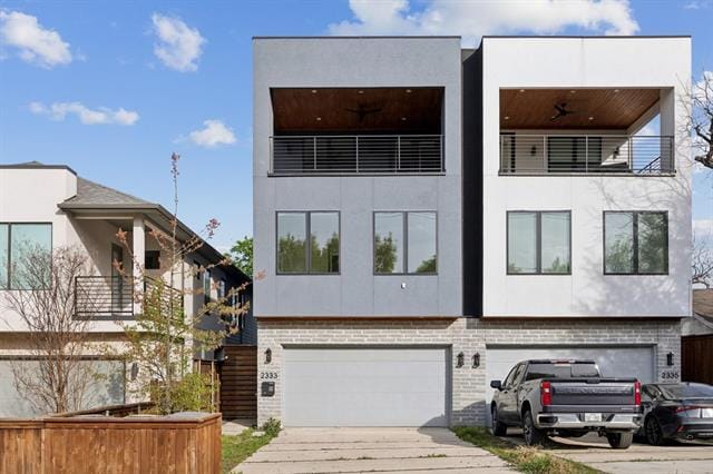Building Photo - 2333 Vagas St