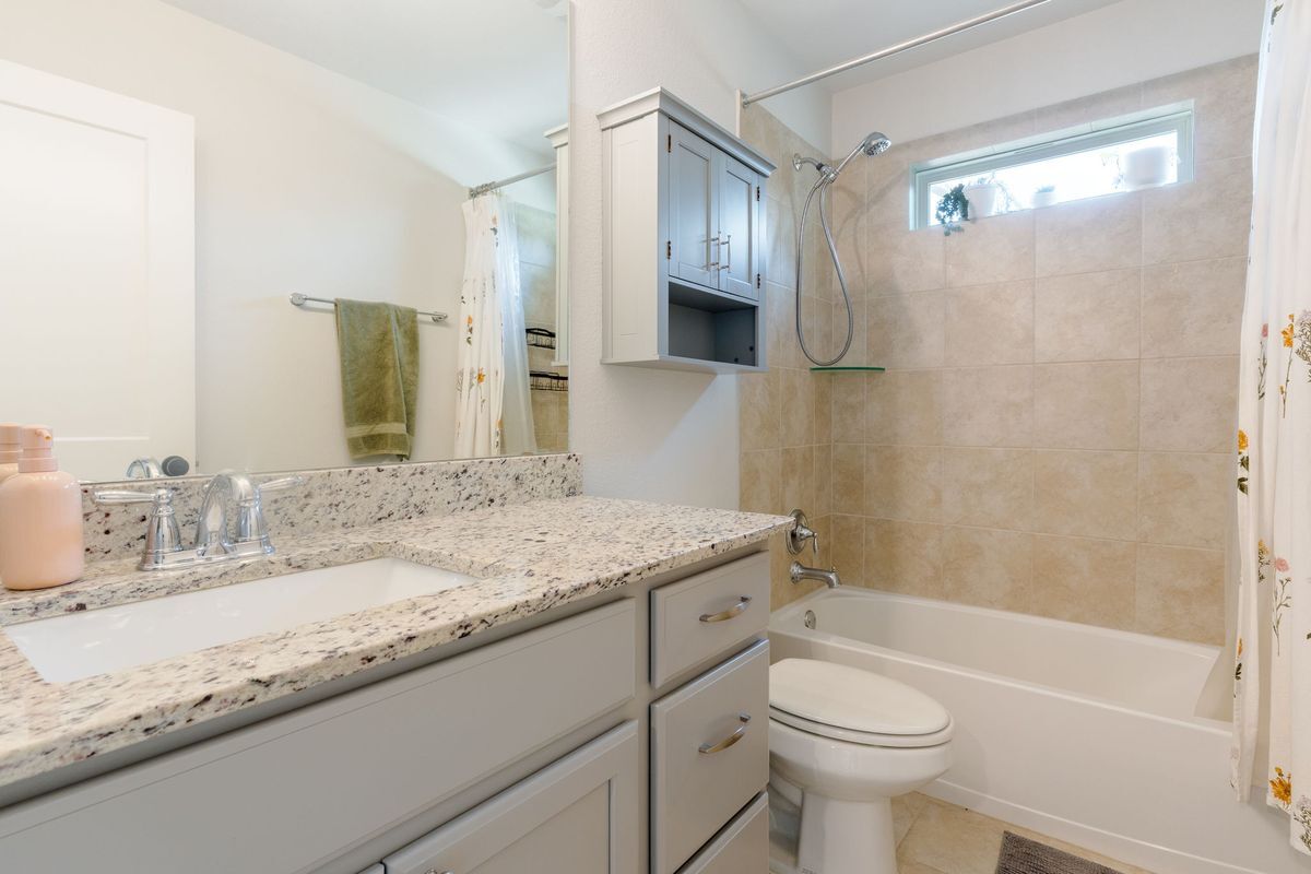 Building Photo - 2011 Cutleaf Dr