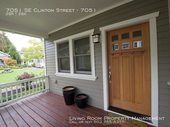 Building Photo - 7051 SE Clinton St