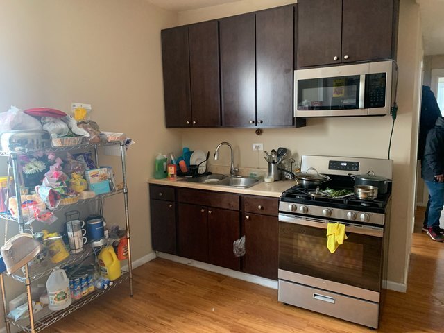 Building Photo - 5419 S Hermitage Ave