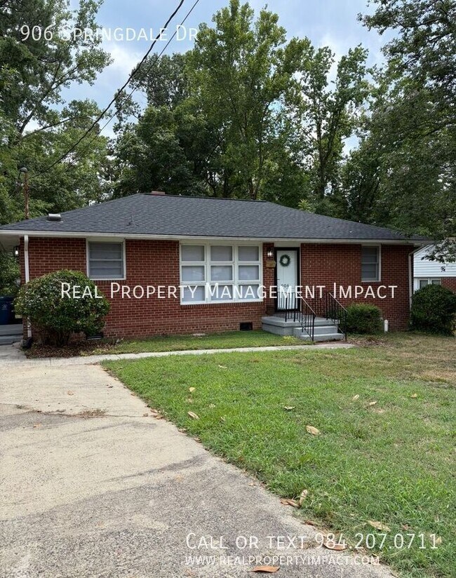 Building Photo - 906 Springdale Dr
