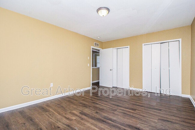 Building Photo - 1061 Centennial Ave