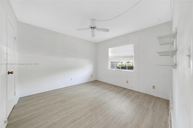 Building Photo - 4291 NW 9th Ave