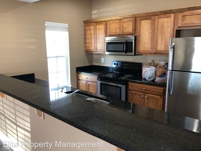 Building Photo - 4 br, 2 bath House - 1523 Kenton St.